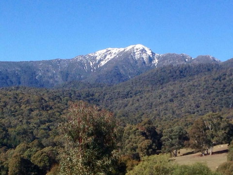 A View To A Hill - Sunshine Coast Tourism 2