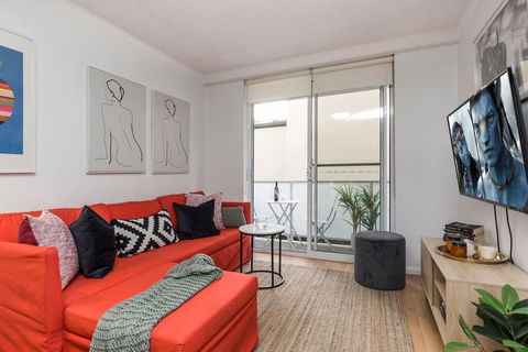 A Walk To Syd Uni & RPA Hospital - Sunshine Coast Tourism 2