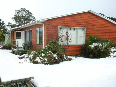 AAA Granary Accommodation - Holiday Sunshine Coast 0