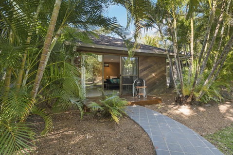 Aanuka Tropical Spa Bure - Sunshine Coast Tourism 2