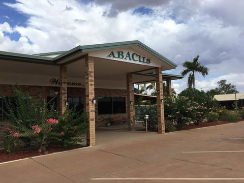 Abacus Motel - Holiday Sunshine Coast 0