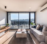 Abbortsford 2 Bed 2 Bath Mountain View Apartment - Sunshine Coast Tourism