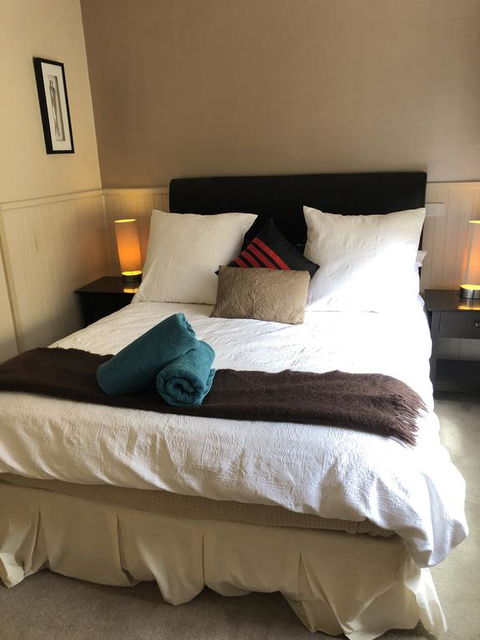 About Time Retreats- Studio Three - Sunshine Coast Tourism 2