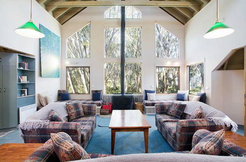 Absinthe - Sunshine Coast Tourism 1