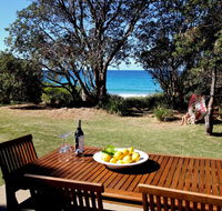 Absolute Beachfront Mollymook - Sunshine Coast Tourism