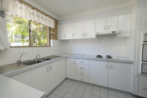 ACACIA - WEEKLY ONLY - Holiday Sunshine Coast 2
