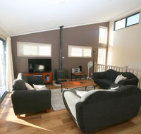 Acacia 5/2 Kirwan Close - Holiday Sunshine Coast