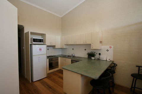 Acacia 5/2 Kirwan Close - Holiday Sunshine Coast 2