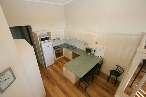 Acacia 5/2 Kirwan Close - Holiday Sunshine Coast 3