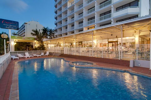 Acacia Court Hotel - Sunshine Coast Tourism 0