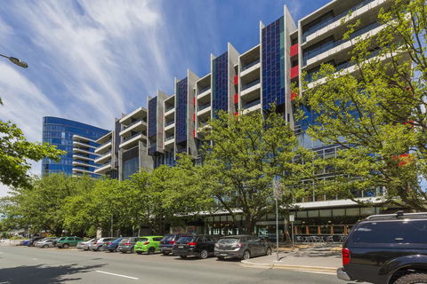Accommodate Canberra - New Acton - Sunshine Coast Tourism 1