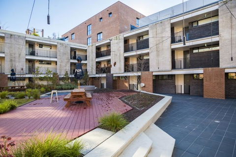 Accommodate Canberra - The Prince - Holiday Sunshine Coast 2