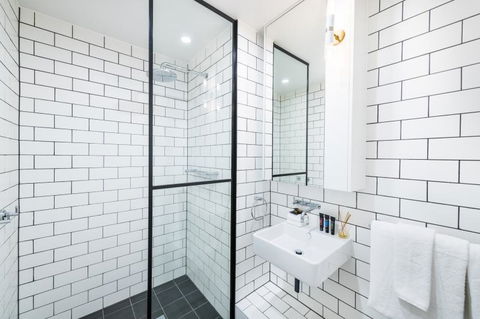 Accommodate Canberra - The Prince - Holiday Sunshine Coast 1