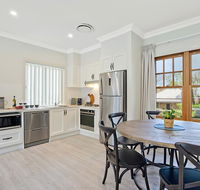 Accommodation Hunter - Adams Street Maitland - Holiday Sunshine Coast