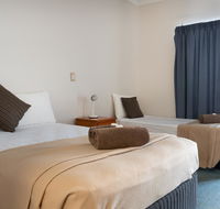 Accommodation on Denham - Sunshine Coast Tourism