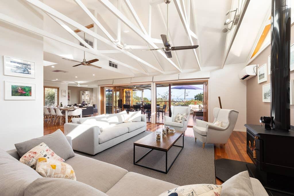 Somers ACT Sunshine Coast Tourism