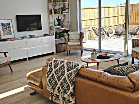 ADAGIO - Sunshine Coast Tourism 0