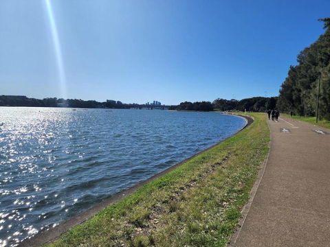 Drummoyne Apartment - Sunshine Coast Tourism 1