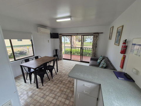 Eagle Point Caravan Park - Sunshine Coast Tourism 2