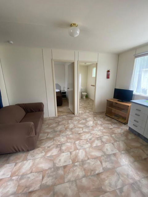 Eagle Point Caravan Park - Sunshine Coast Tourism 1
