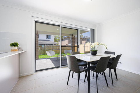 Edmondson Park Modern 4 Br House Parking - Sunshine Coast Tourism 3