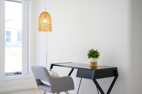 Edmondson Park Modern 4 Br House Parking - Sunshine Coast Tourism 4