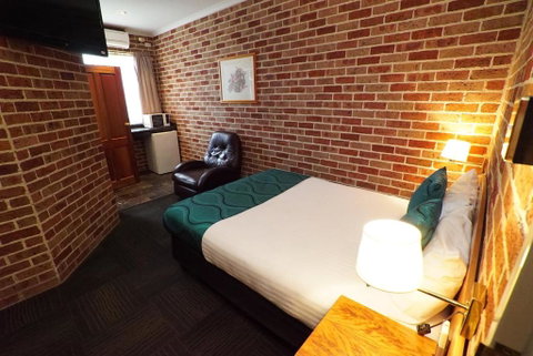 Exies Bagtown - Holiday Sunshine Coast 2