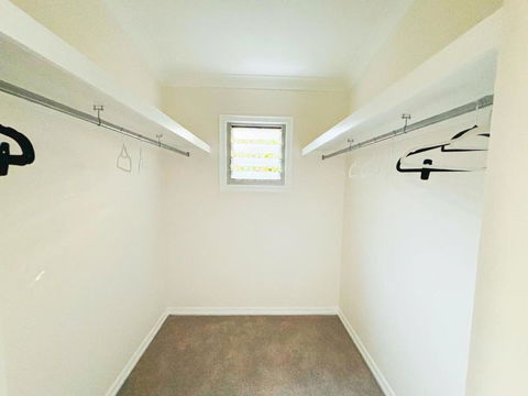 Elegant Villa Near Shopping Mall - Sunshine Coast Tourism 4