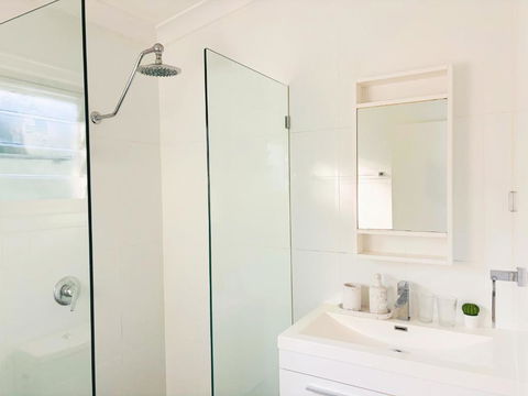 Elegant Villa Near Shopping Mall - Sunshine Coast Tourism 2