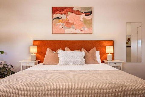 EM Apartments - Holiday Sunshine Coast 0