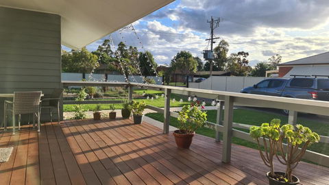ENGEDI - Holiday Sunshine Coast 0