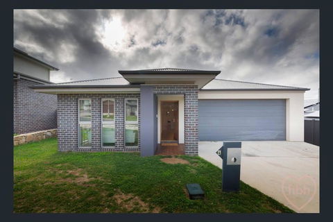 Entire 4 BR House In Moncrieff Close To Playground - Sunshine Coast Tourism 1