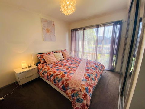 ENTIRE HOME IN WERRIBEE,BEST POSSIBLE LOCATION YOU CAN FIND - Sunshine Coast Tourism 4