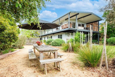 Evans Beach Retreat - Sunshine Coast Tourism 0