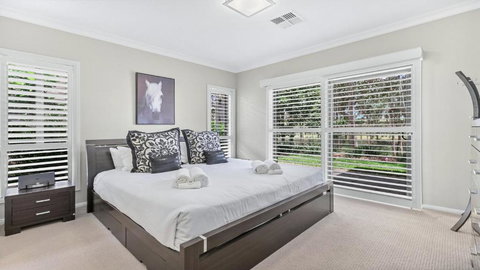 Fairway & Vines - Holiday Sunshine Coast 0