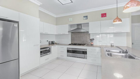 Fairway & Vines - Holiday Sunshine Coast 4