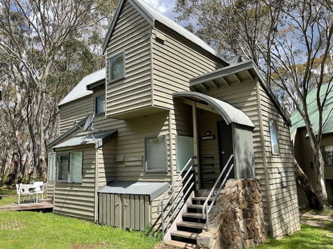 Faithfulls Chalet, Alpine-getaways - Holiday Sunshine Coast 0