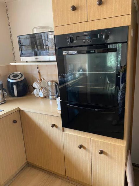 Family Home- Close To Knox City & Dandenong Ranges - Sunshine Coast Tourism 1