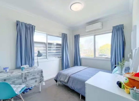 FamilyFriendly 3 Bedroom Retreat - Shared - Parking And Wifi - Holiday Sunshine Coast 4