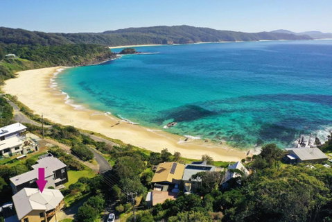 Far Shore - Sunshine Coast Tourism 1