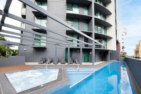 Felix Apartments Brisbane - Holiday Sunshine Coast 0