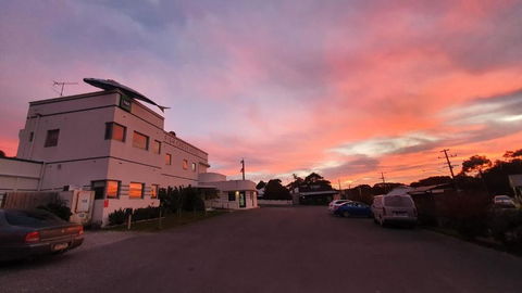 Fish Creek Hotel - Sunshine Coast Tourism 0