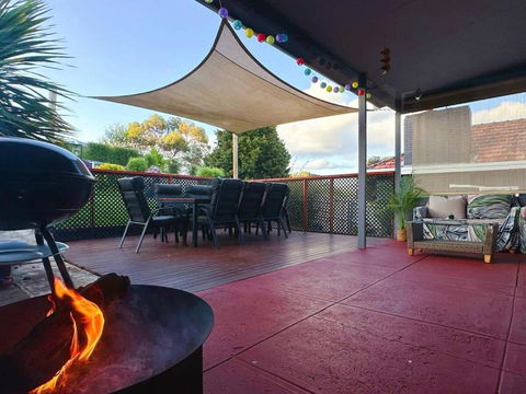 Fonton Blue Holiday Home Close To City And Airport - Sunshine Coast Tourism 1