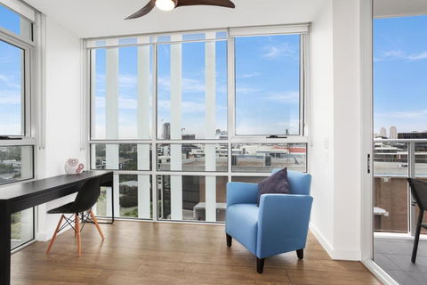 G1903S - Zetland Heights Sunset Vista - Holiday Sunshine Coast 0
