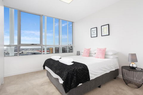 G1903S - Zetland Heights Sunset Vista - Holiday Sunshine Coast 4