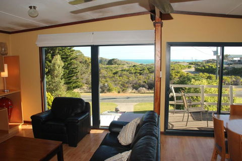 Gabbadah Beach House - Holiday Sunshine Coast 4