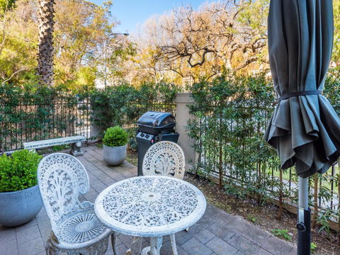 Garden Apartment In The Heart Of Double Bay - Holiday Sunshine Coast 1