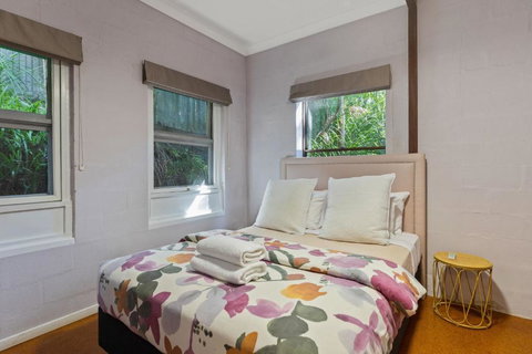 Garden Burees - Holiday Sunshine Coast 1