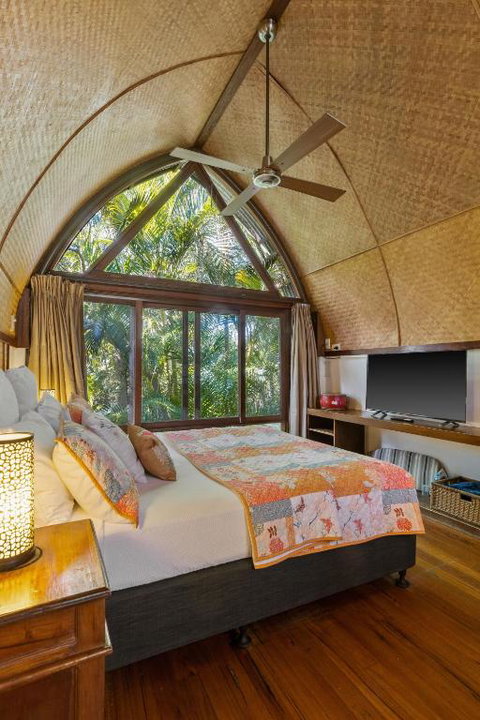 Garden Burees - Holiday Sunshine Coast 0