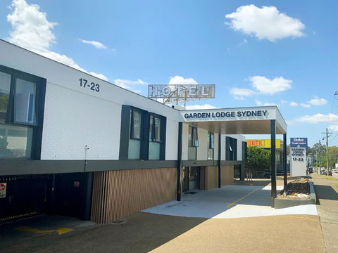 Garden Lodge Sydney Hotel - Sunshine Coast Tourism 0